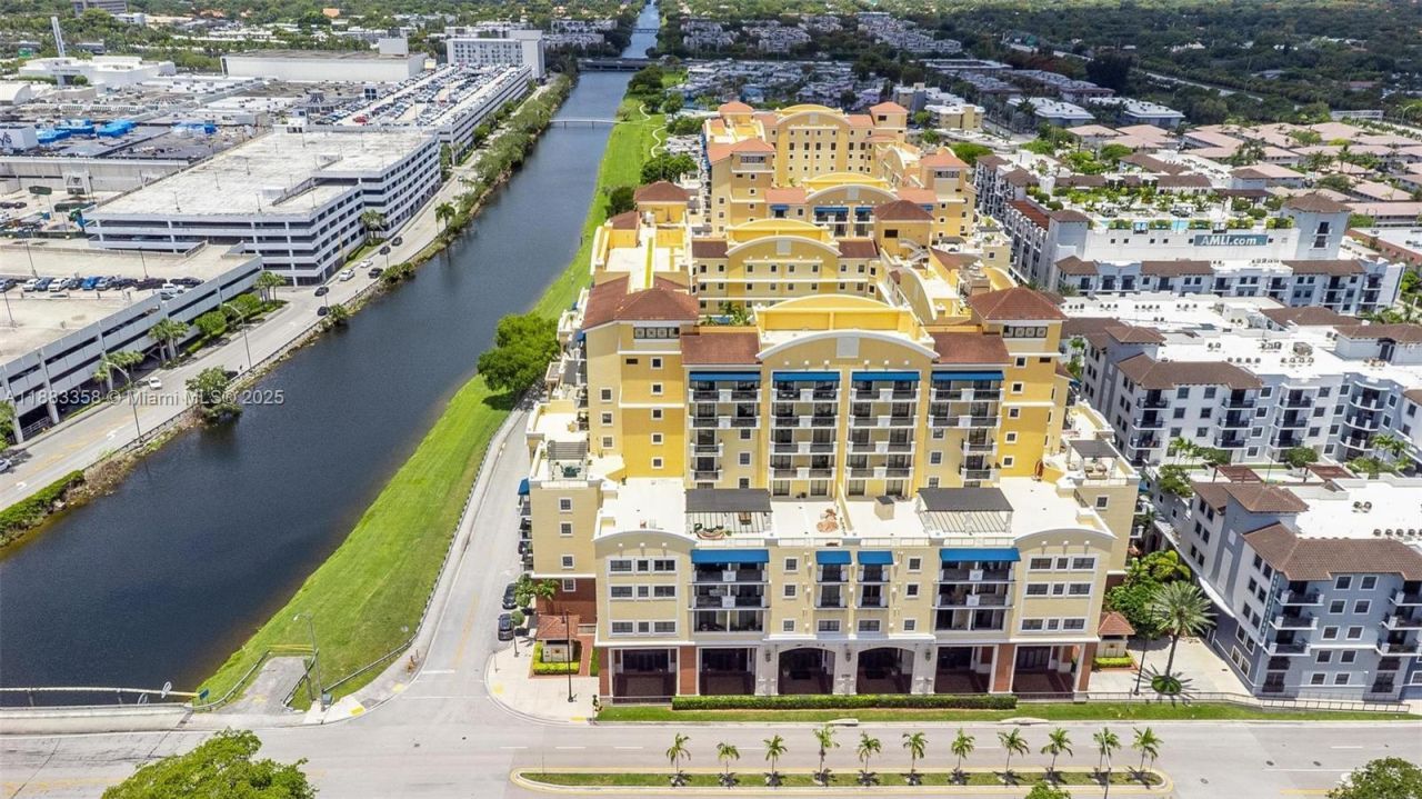 8390 SW 72nd Ave, Unit 314, Miami, FL 33143 Photo