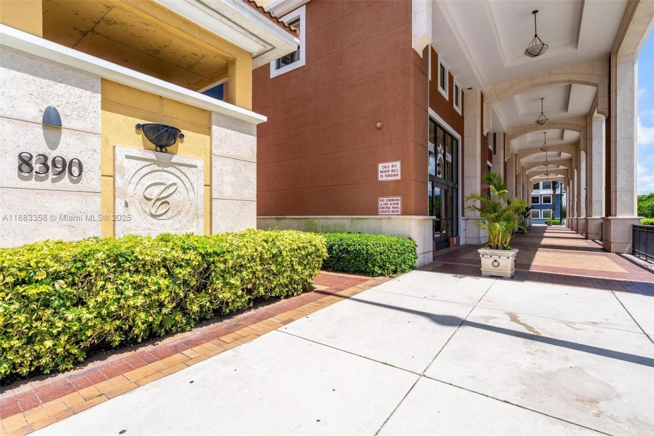 8390 SW 72nd Ave, Unit 314, Miami, FL 33143 Photo