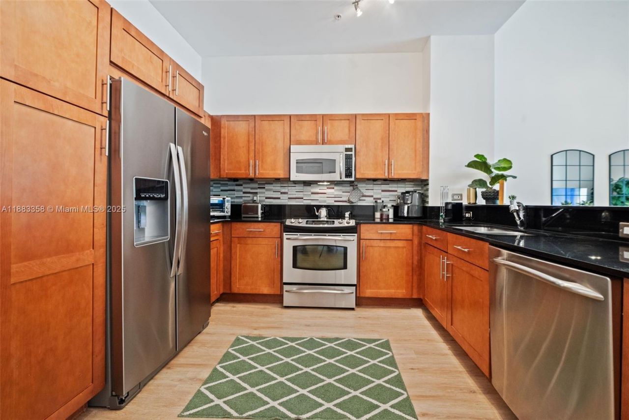 8390 SW 72nd Ave, Unit 314, Miami, FL 33143 Photo