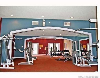 8290 Lake Dr, Unit 250, Doral, FL 33166 Photo