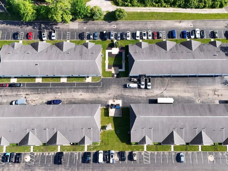 22 Village Pointe Drive, Powell, OH 43065 Photo 3