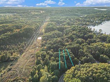 10198 Carmer Road, Fenton, MI 48430