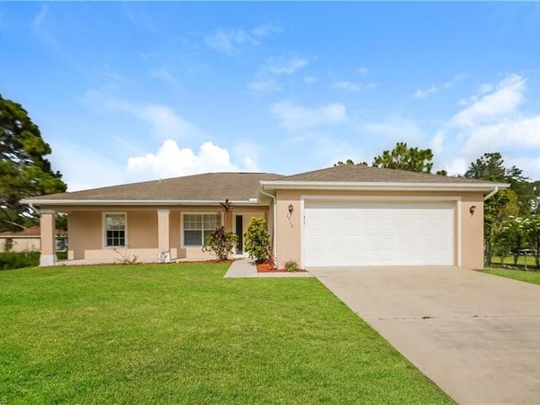 1910 Wanda AVE N, LEHIGH ACRES, FL 33971