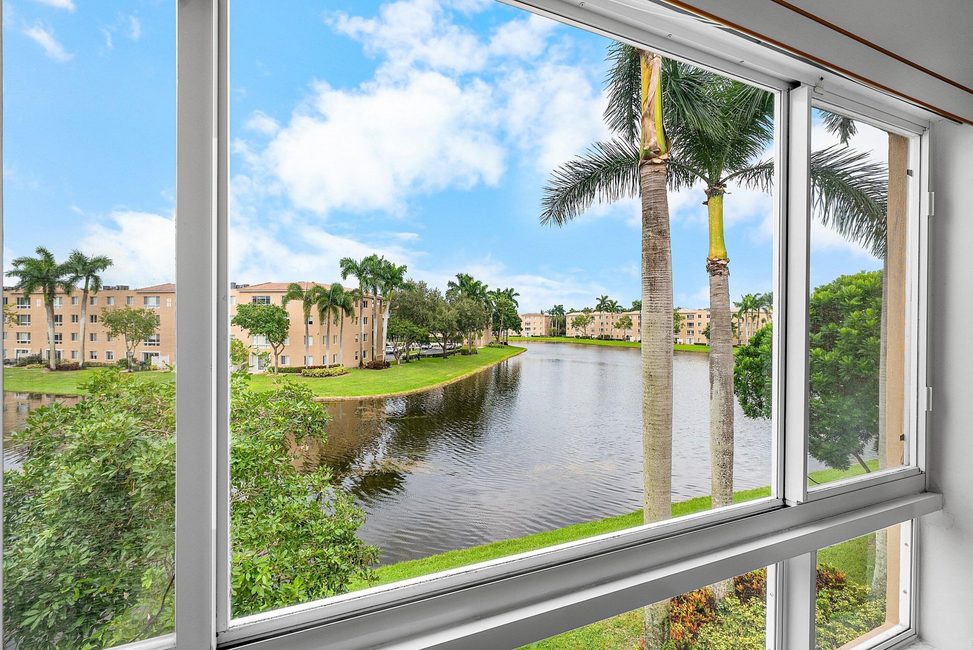 12560 Majesty Circle, Unit 303, Boynton Beach, FL 33437 Photo