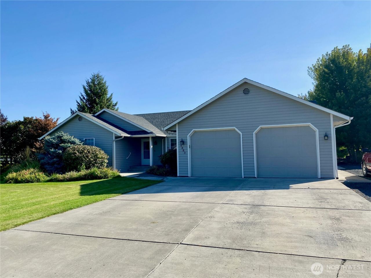 4883 Brent Road Ne, Moses Lake, WA 98837 Main Photo