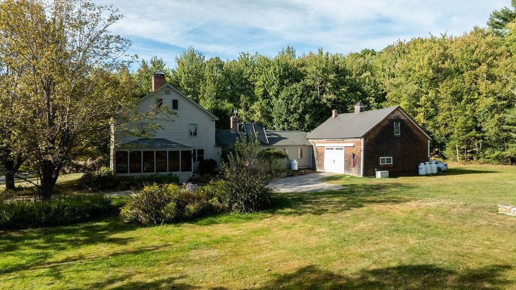 585 Province Road, Gilmanton, NH 03237 Main Photo