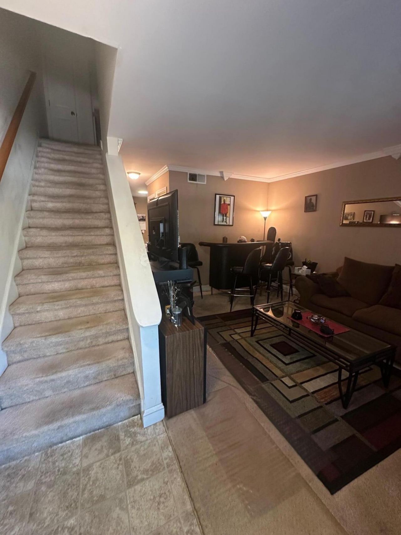 17 S Anderson Street Photo 7