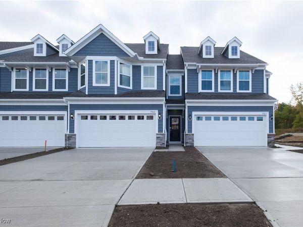 950-4 Memory Lane, Aurora, OH 44202