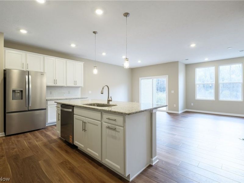 950-4 Memory Lane, Aurora, OH 44202 Photo 11