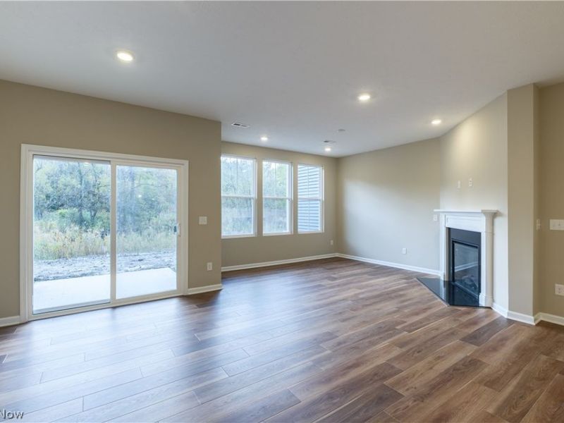 950-4 Memory Lane, Aurora, OH 44202 Photo 9