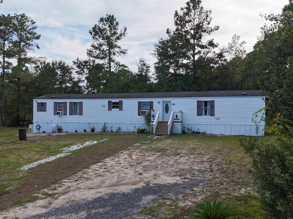1194 Rainbow Dr., Loris, SC 29569