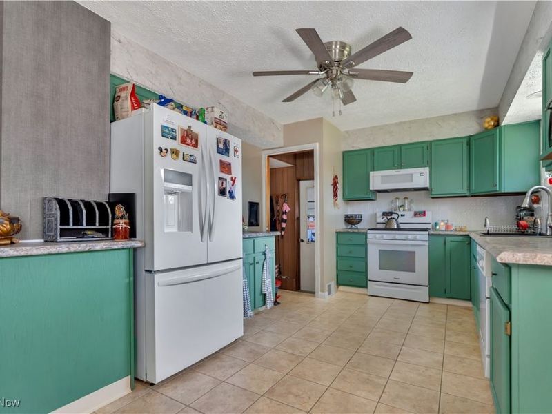 3544 Raber Terrace, Green, OH 44685 Photo 16