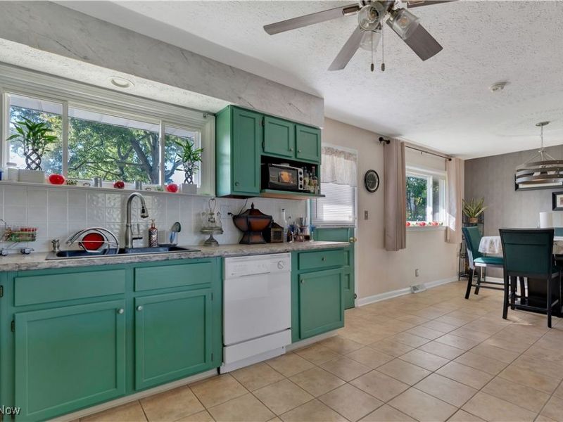 3544 Raber Terrace, Green, OH 44685 Photo 17