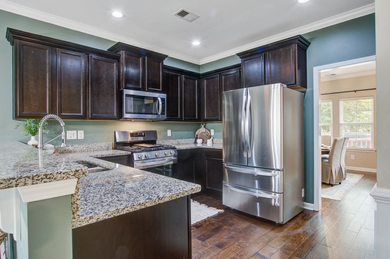 202 Center Hill Court Photo 14