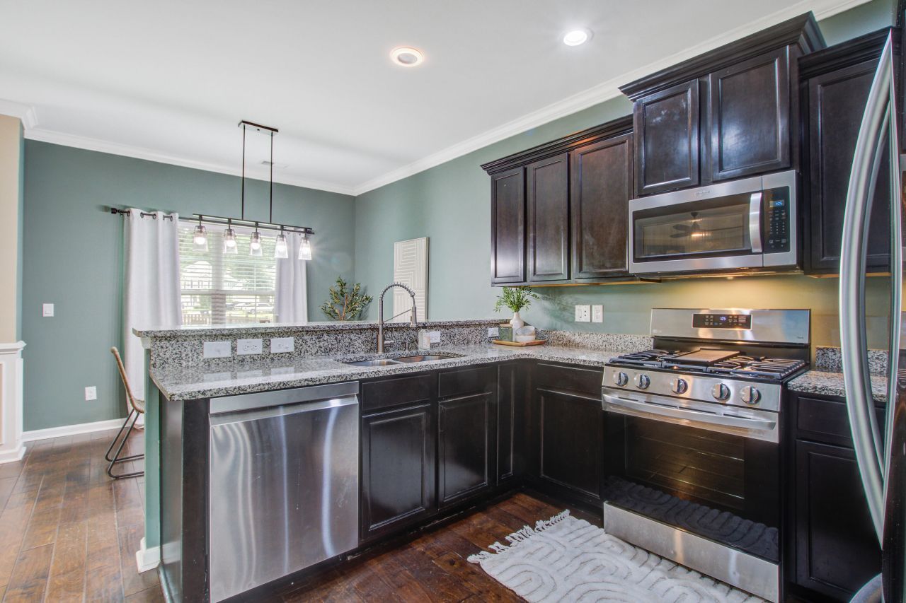 202 Center Hill Court Photo 15