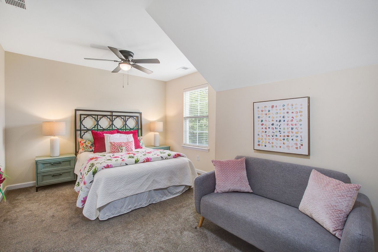 202 Center Hill Court Photo 26