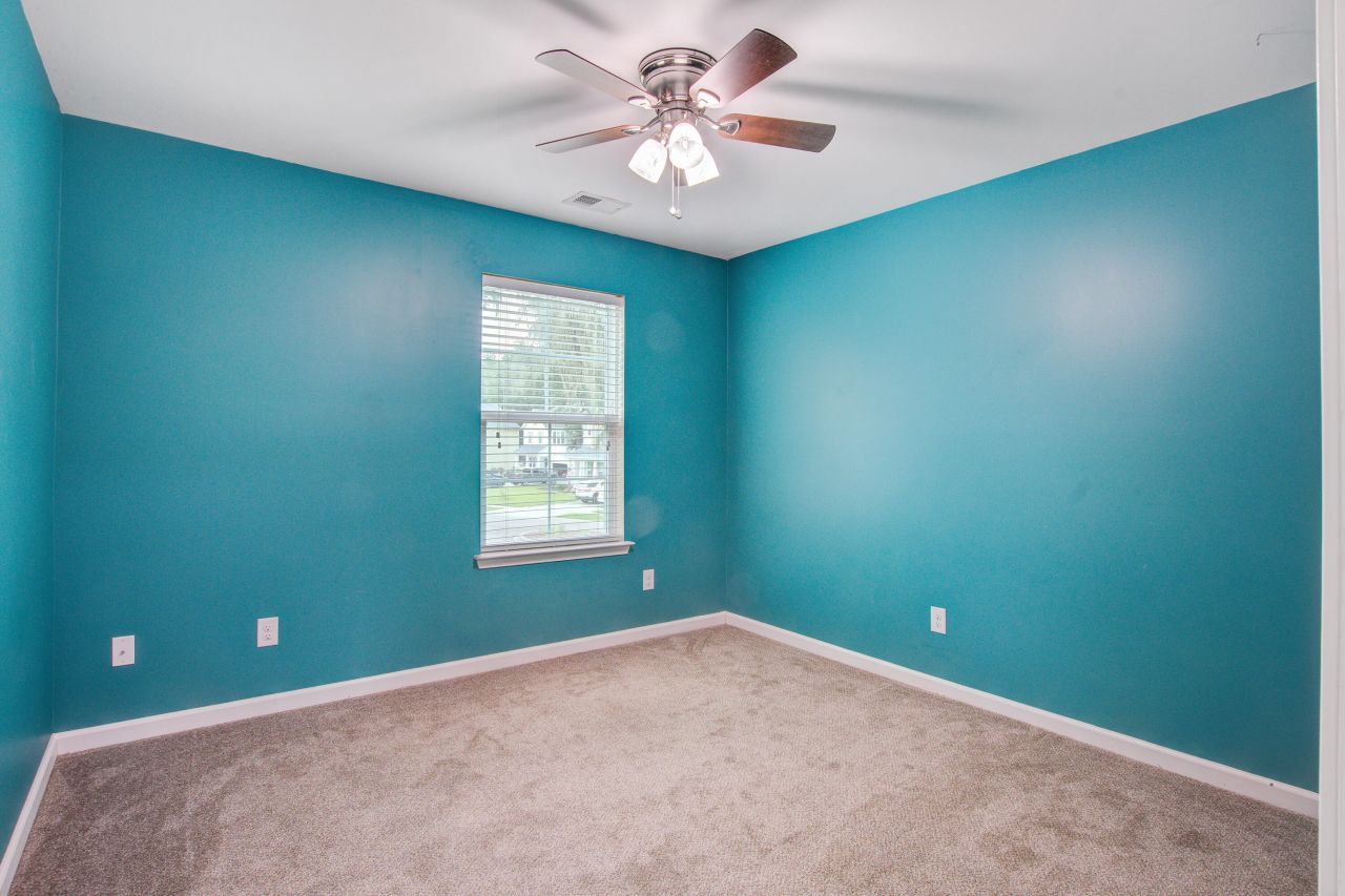 202 Center Hill Court Photo 30