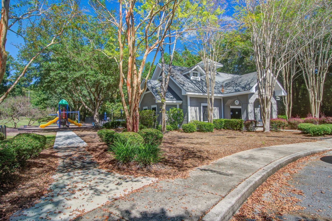 202 Center Hill Court Photo 46