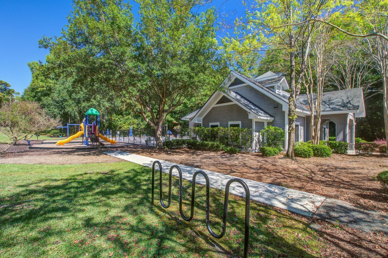 202 Center Hill Court Photo 47