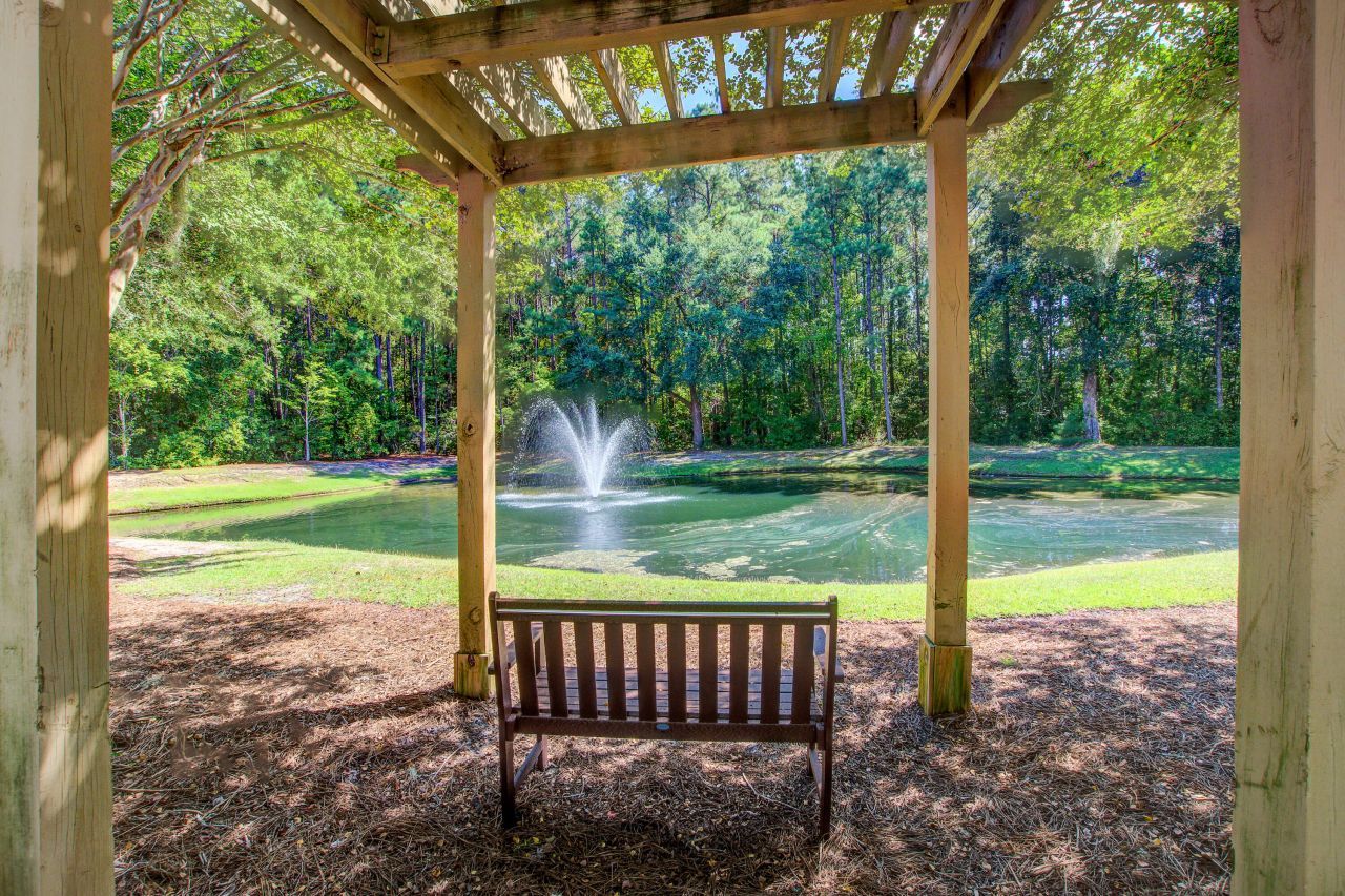 202 Center Hill Court Photo 50