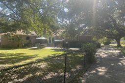 2593 Long Avenue Ext. photo 4