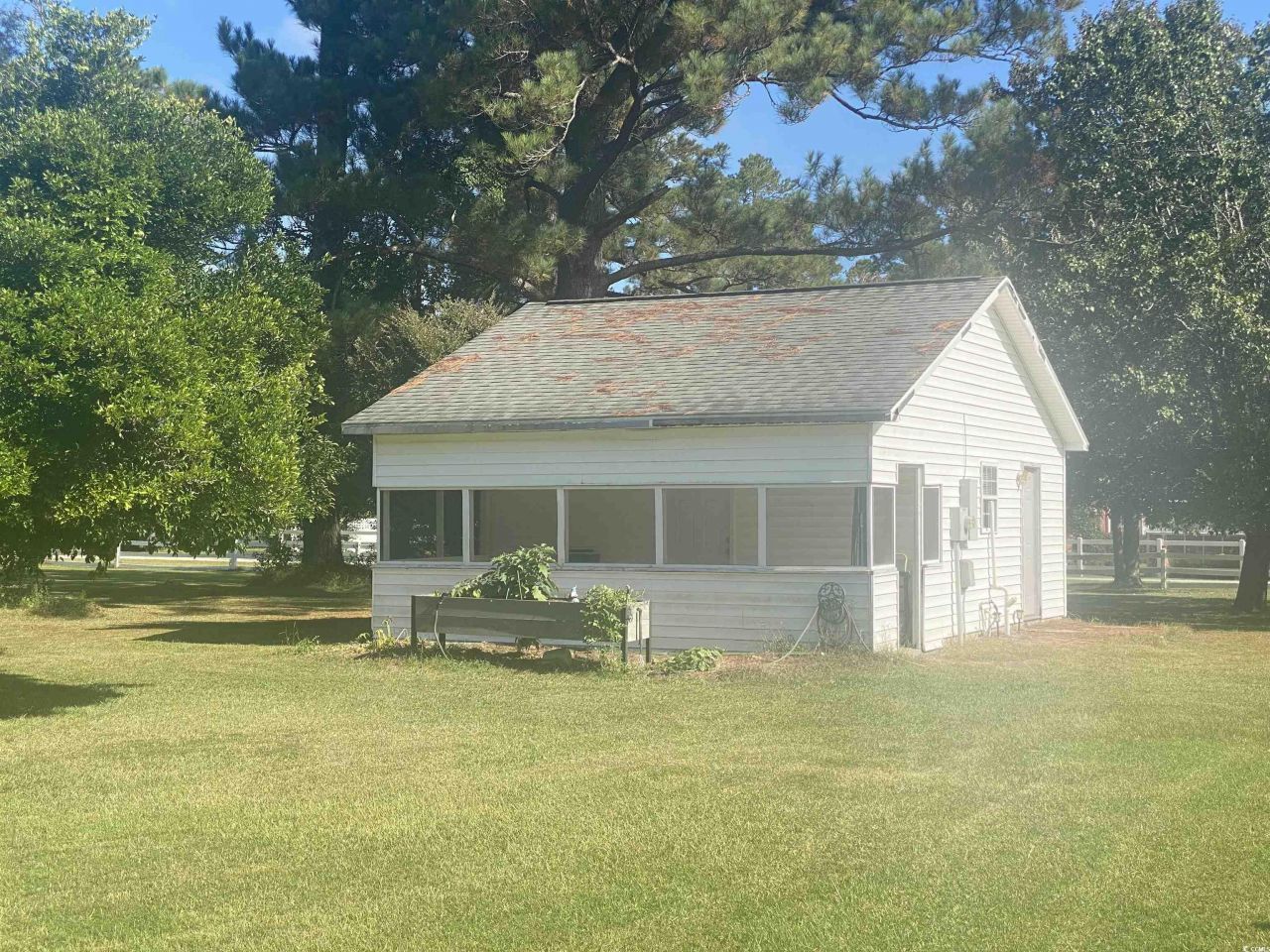 2593 Long Avenue Ext. Photo 8