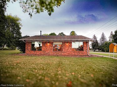2382 Black River Street, Deckerville Vlg, MI 48427