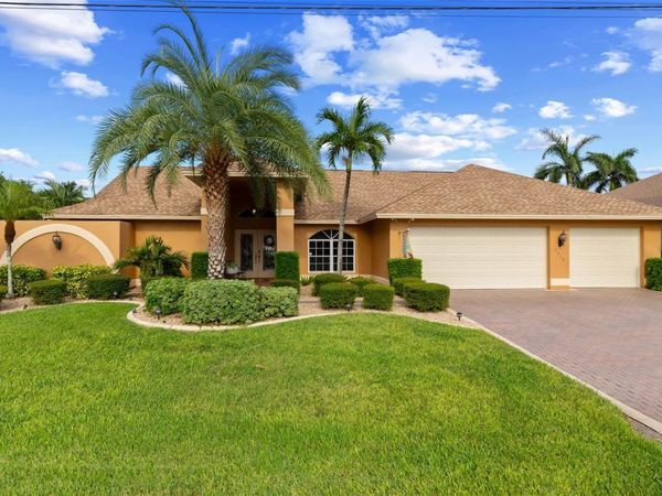 2515 SE 19TH AVENUE, CAPE CORAL, FL 33904