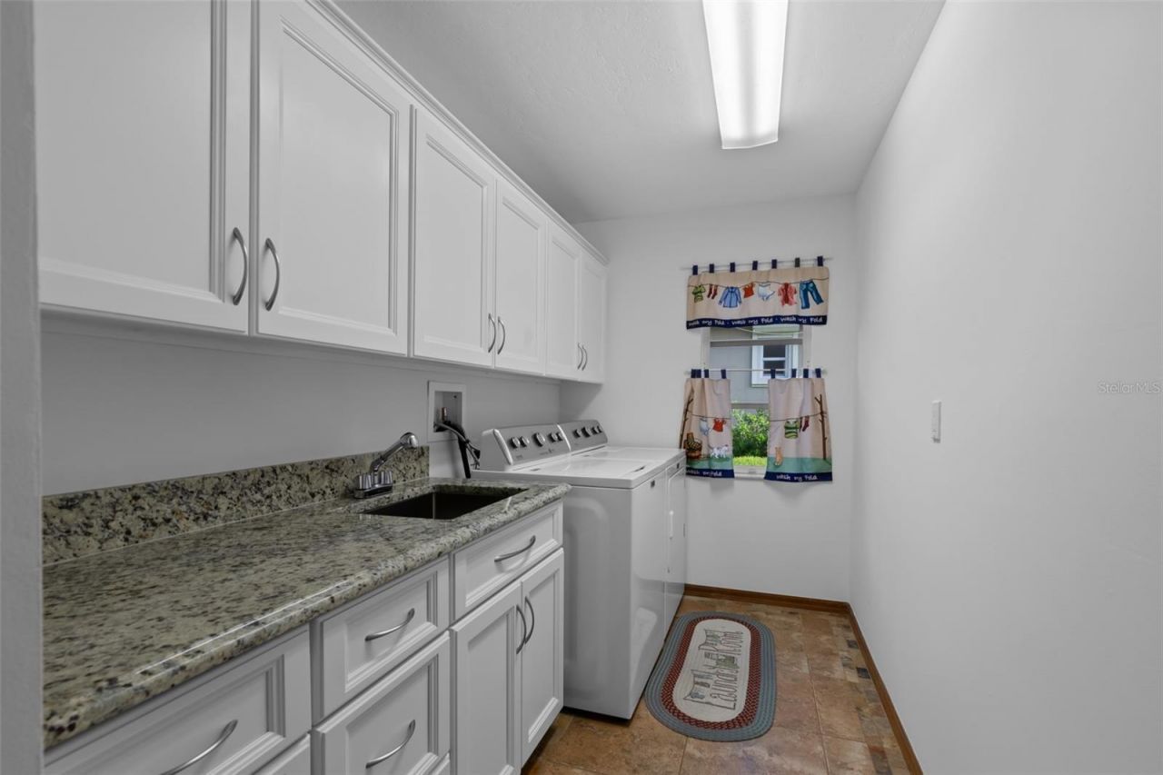 2515 SE 19th Avenue, Cape Coral, FL 33904 Photo