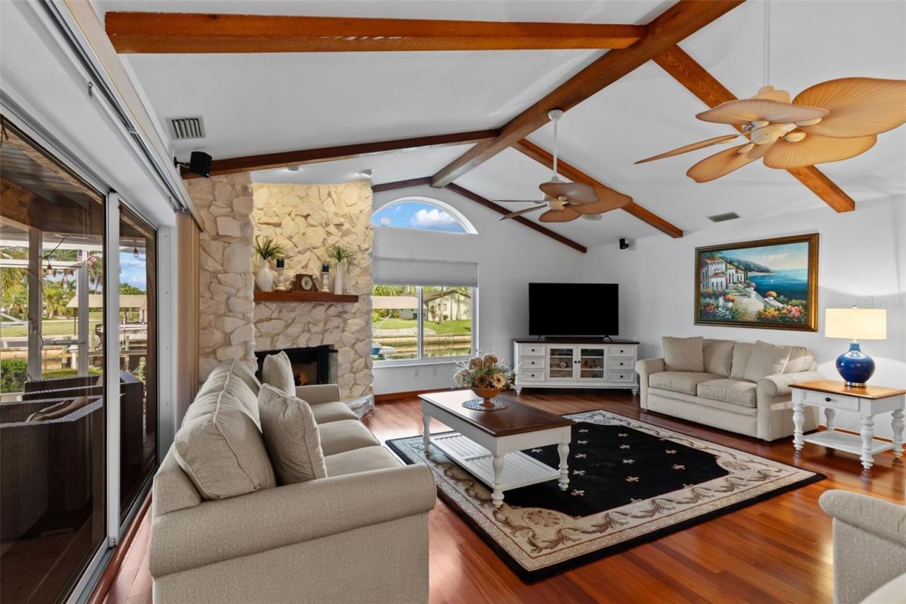 2515 SE 19th Avenue, Cape Coral, FL 33904 Photo