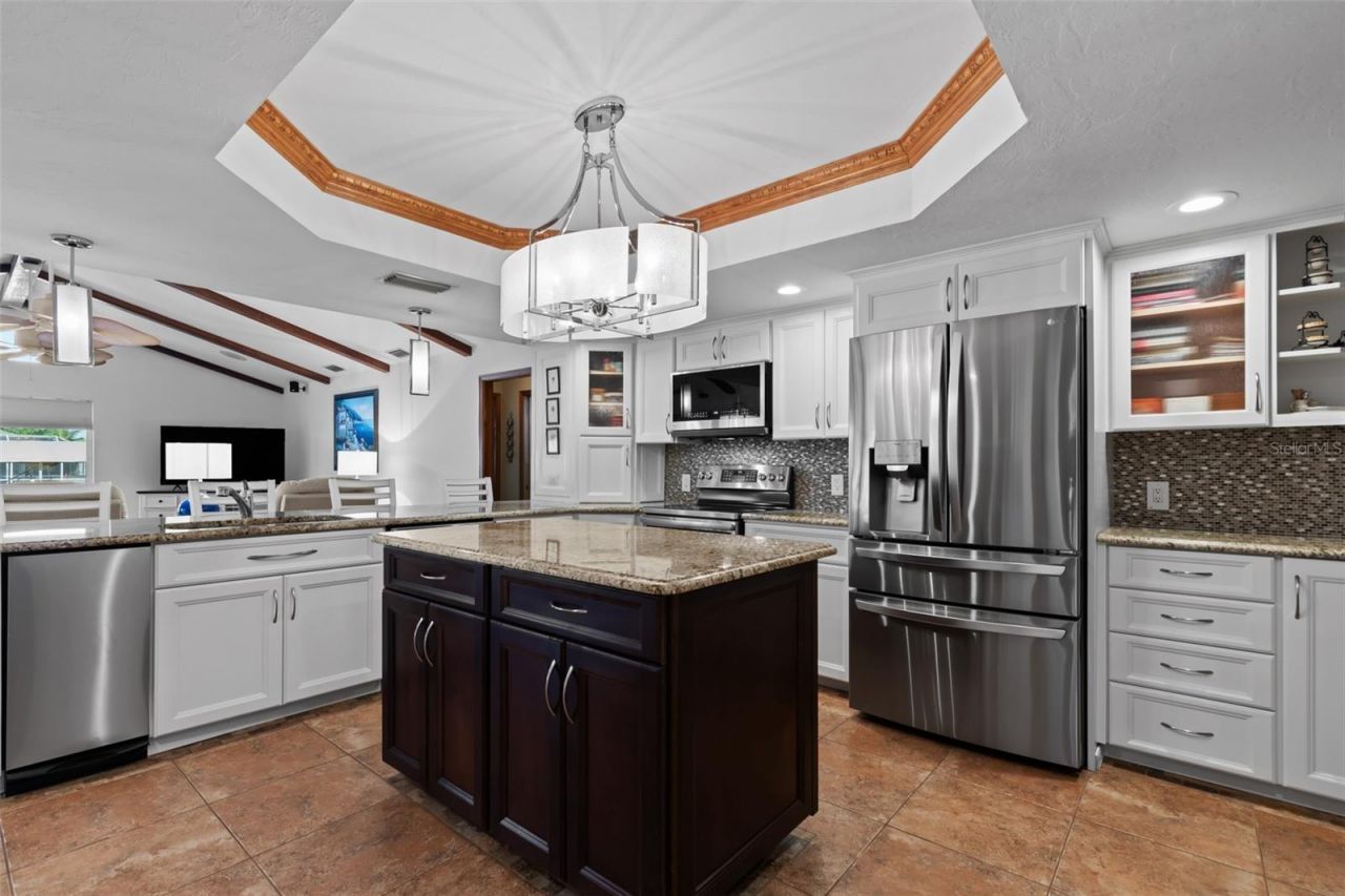 2515 SE 19th Avenue, Cape Coral, FL 33904 Photo