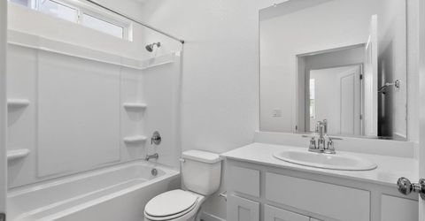 9747 Jeff Handy Dr, Sacramento, CA 95829 Photo