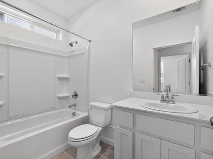 9747 Jeff Handy Dr, Sacramento, CA 95829 Photo