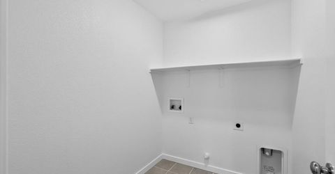9747 Jeff Handy Dr, Sacramento, CA 95829 Photo