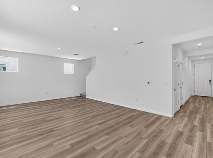 9747 Jeff Handy Dr, Sacramento, CA 95829 Photo
