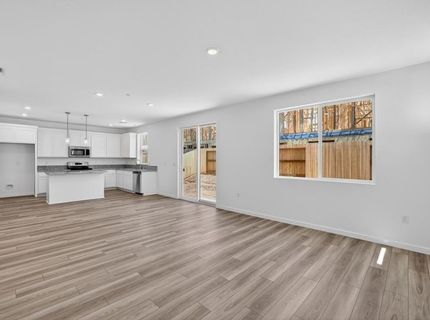 9747 Jeff Handy Dr, Sacramento, CA 95829 Photo