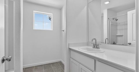 9747 Jeff Handy Dr, Sacramento, CA 95829 Photo