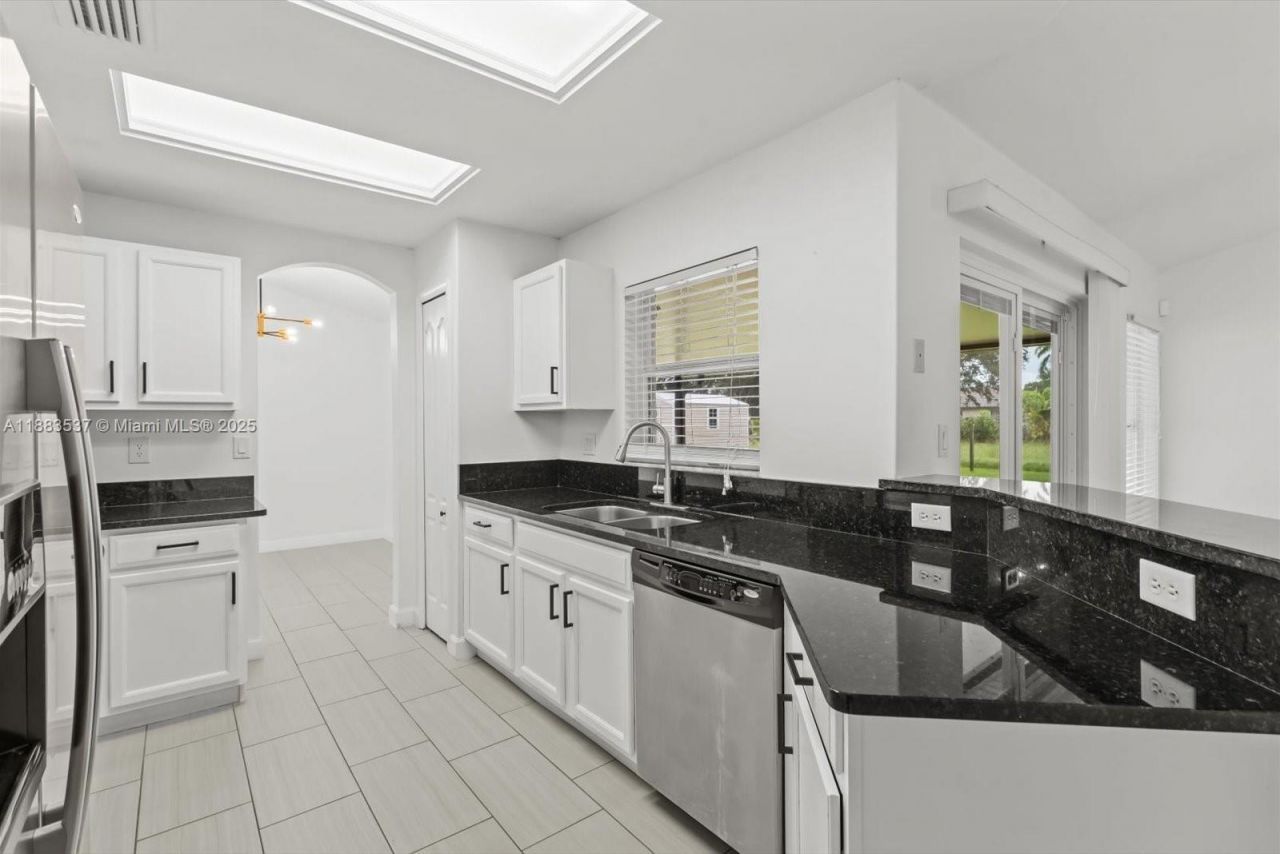 1392 SW Sudder Ave, Saint Lucie West, FL 34953 Photo