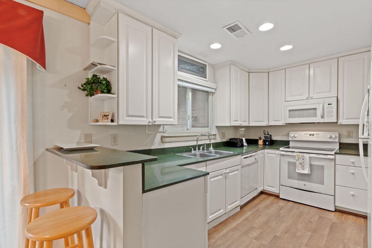 460 Vetch Court Photo 12