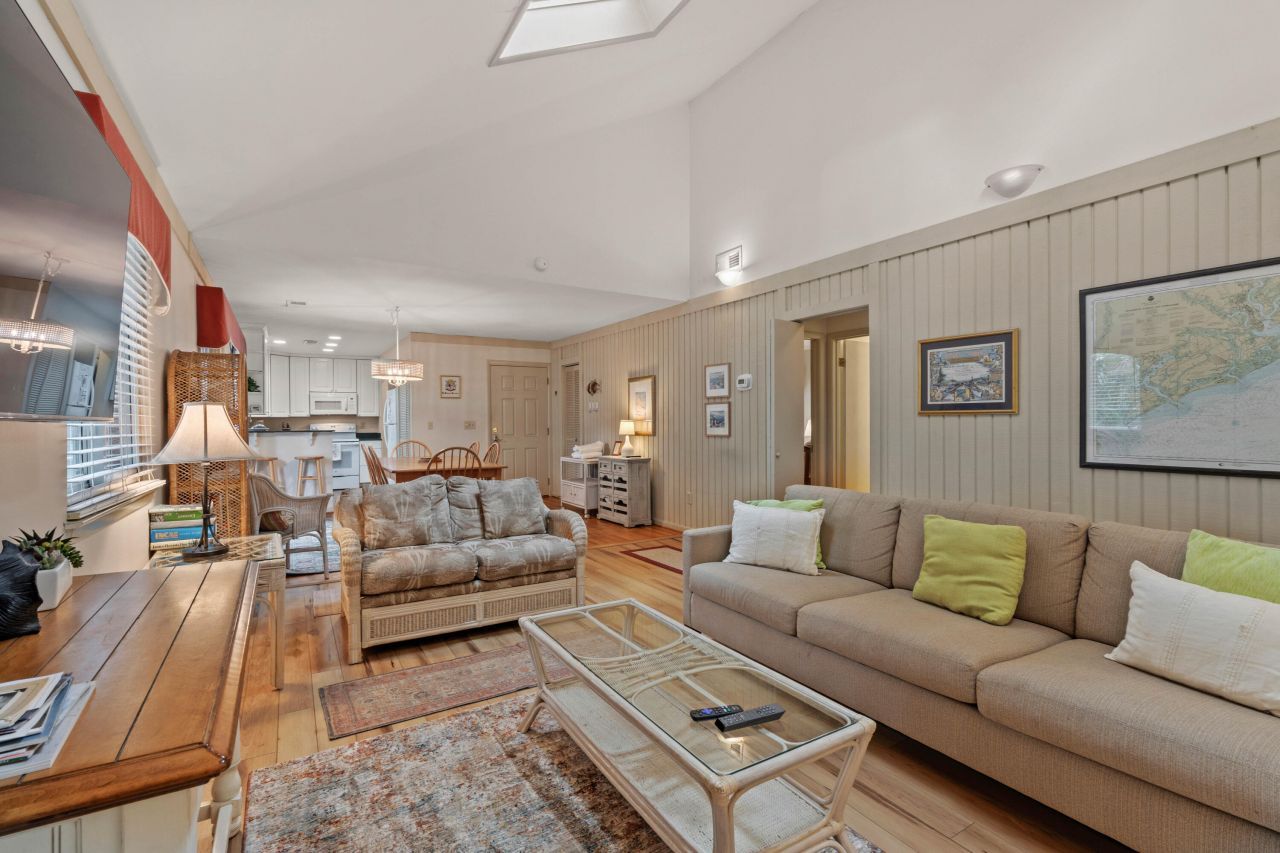 460 Vetch Court Photo 25