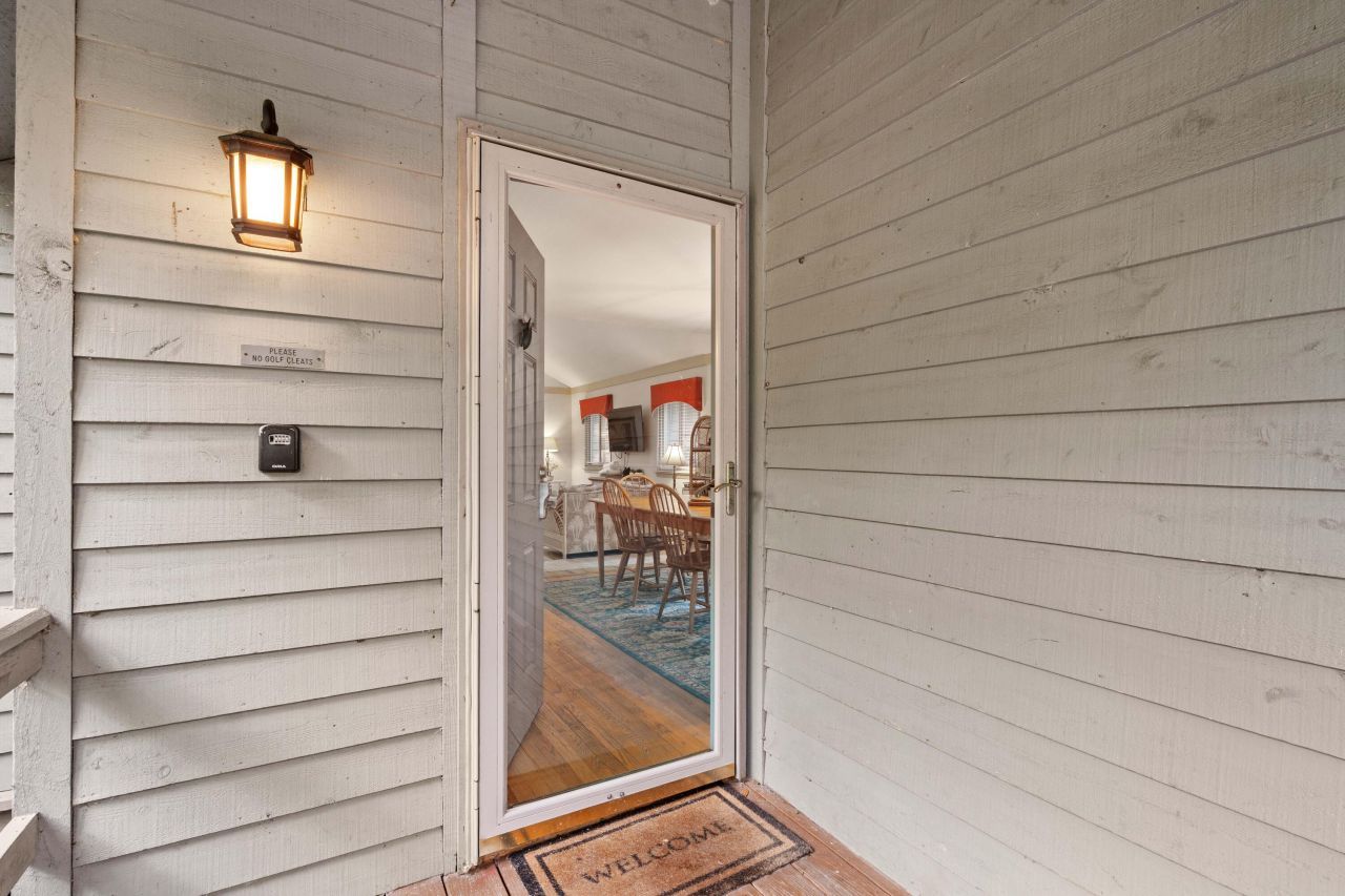 460 Vetch Court Photo 5