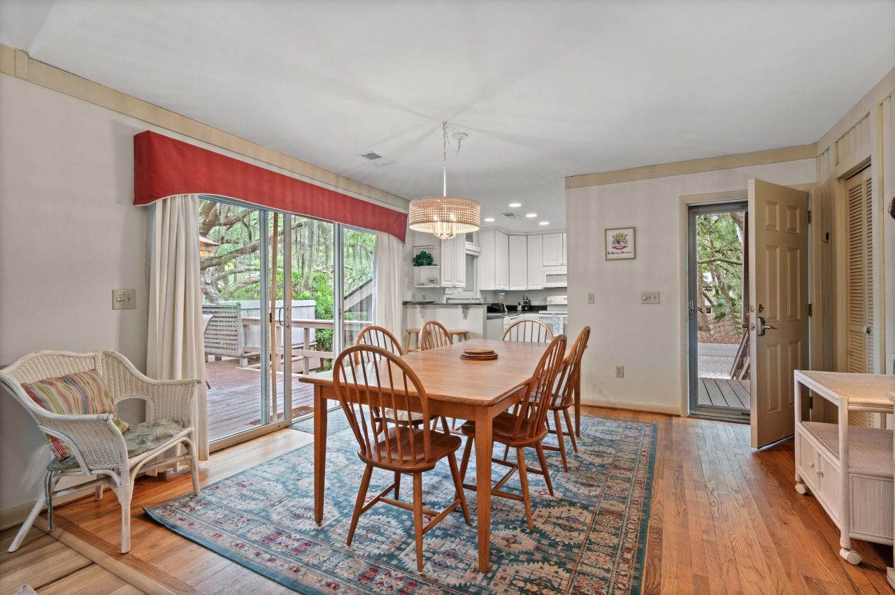 460 Vetch Court Photo 8