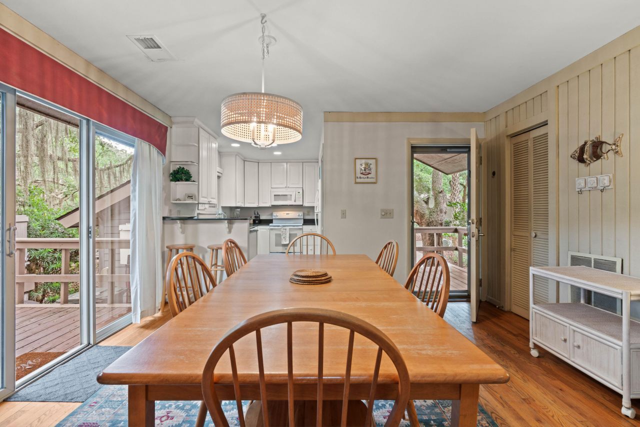 460 Vetch Court Photo 9