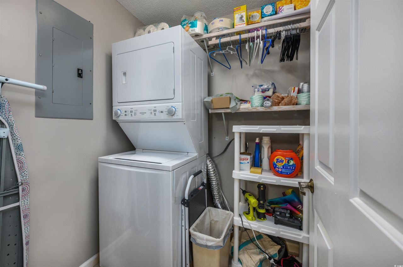 1221 Tidewater Dr. Photo 11