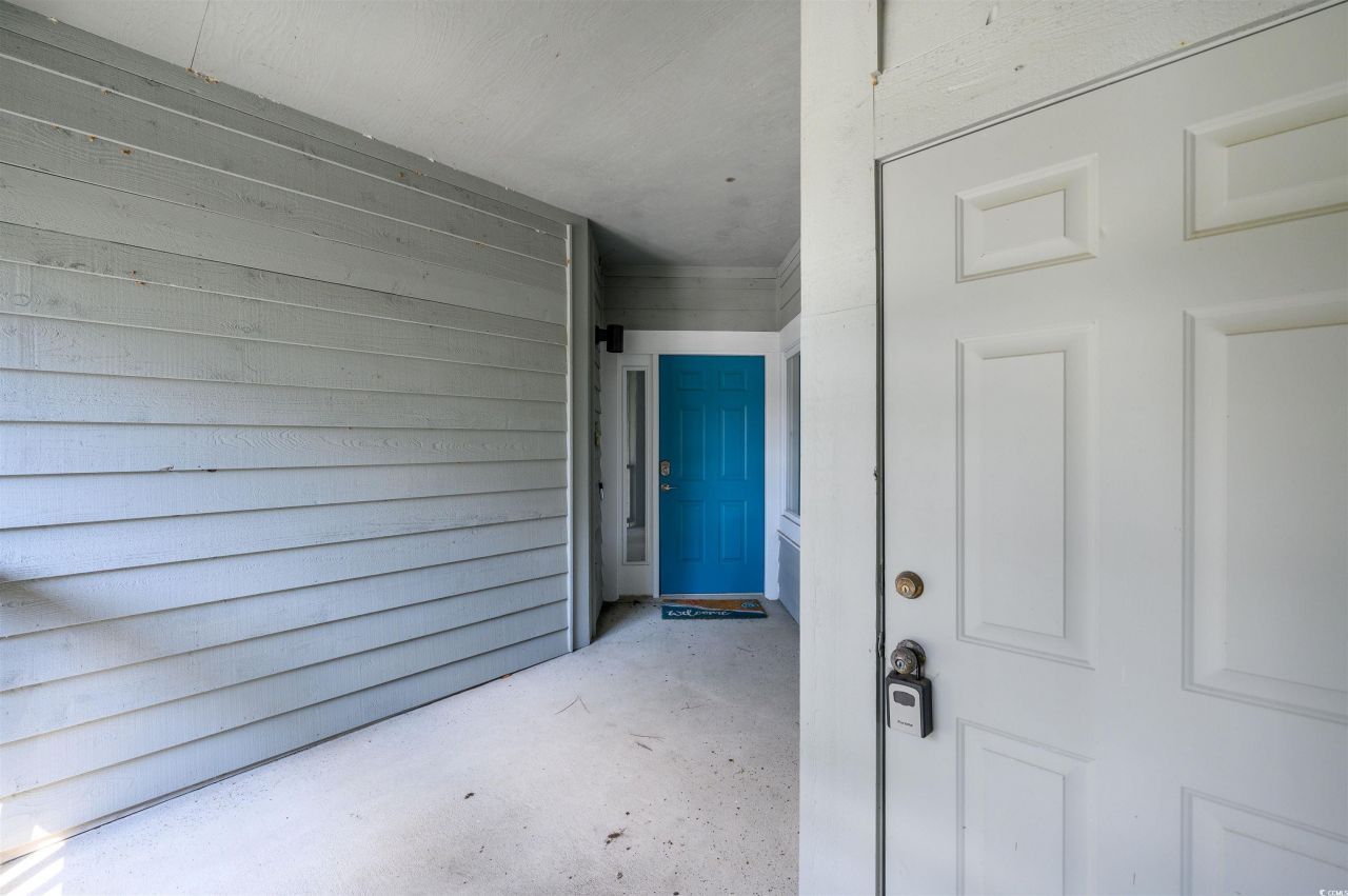 1221 Tidewater Dr. Photo 3