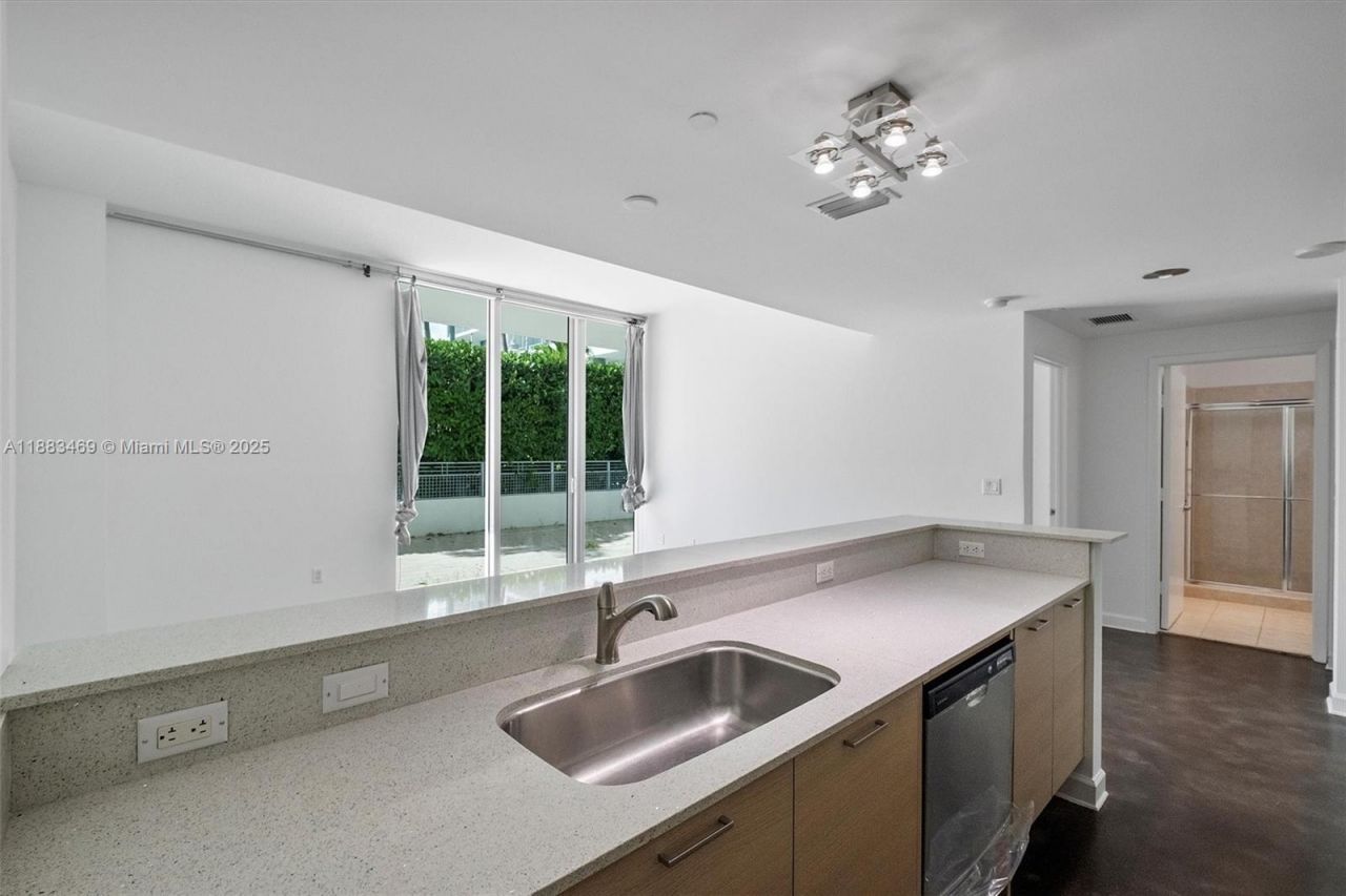 350 NE 24th St, Unit 505, Miami, FL 33137 Photo