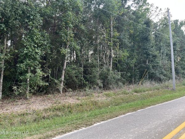 Lot 11 Harbor Drive, Bay Saint Louis, MS 39520