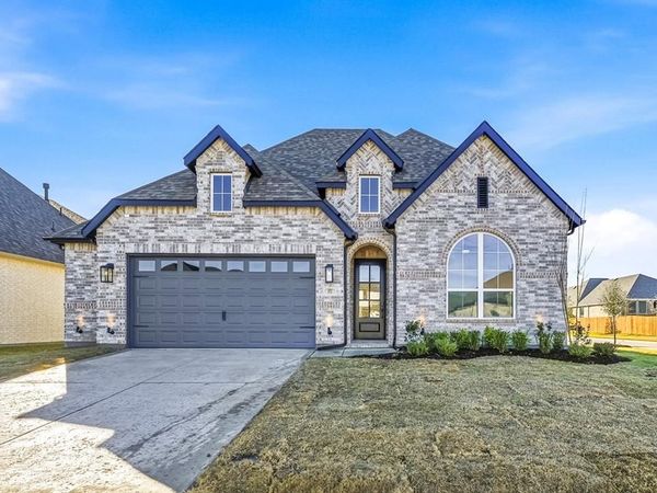 572 Moonrise Street, Waxahachie, TX 75165