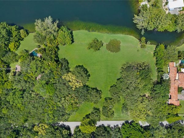 10600 Lakeside Dr, Coral Gables, FL 33156