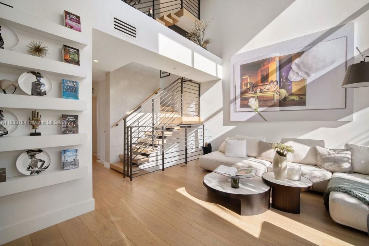 65 N Shore Dr, Unit 31C, Miami Beach, FL 33141 Photo